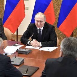 Глава государства Владимир ПУТИН на встрече с руководством РАН и Курчатовского института. Фото пресс-службы президента