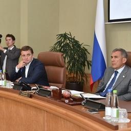 Глава Росрыболовства Илья ШЕСТАКОВ и президент Татарстана Рустам МИННИХАНОВ. Фото пресс-службы ФАР