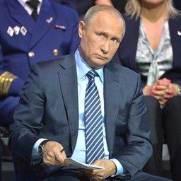 Президент Владимир ПУТИН на «Форуме действий» Общероссийского народного фронта. Фото пресс-службы Кремля